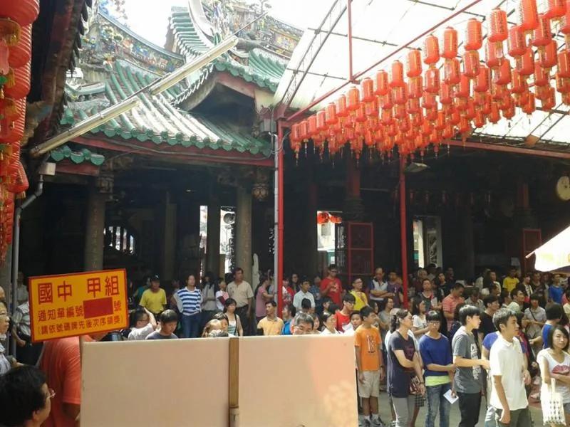 7旬学霸阿伯“1年修完生医硕士” 携“全科A成绩单”申请妈祖奖学金!