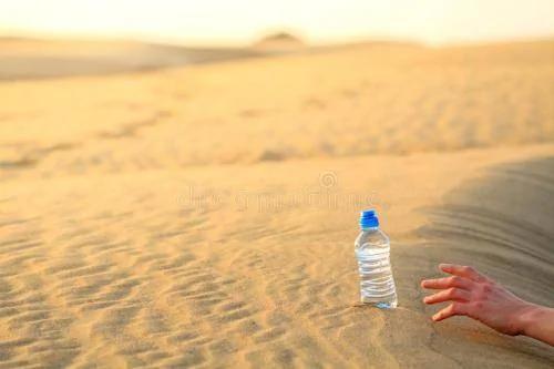 面試官：沙漠中有10瓶水 9瓶有毒 你怎麼辦？女孩答完就被錄取！
