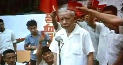 党员修养如何?女儿曝刘少奇的自私虚伪丑恶