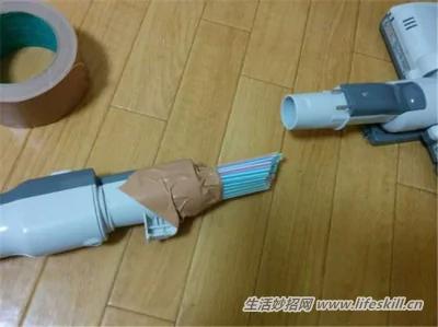 缝隙中的灰尘怎么清理?巧用吸管来帮忙!