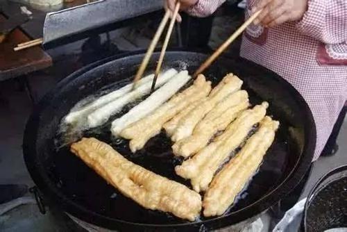 用塑料袋装热包子 会产生有毒物?困扰大家多年的问题 有答案了
