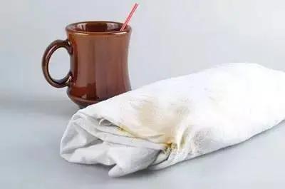 衣服不管染上什么 用这招都能洗掉 太实用了!