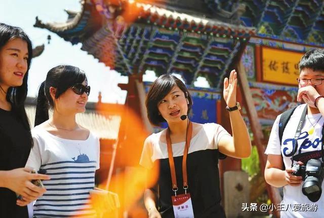 导游在游客聚餐时会偷偷离开 为啥不和大家一起吃?其实很多人都误会了!