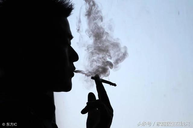 上厕所时 很多人都会犯这3个错 你中招了吗