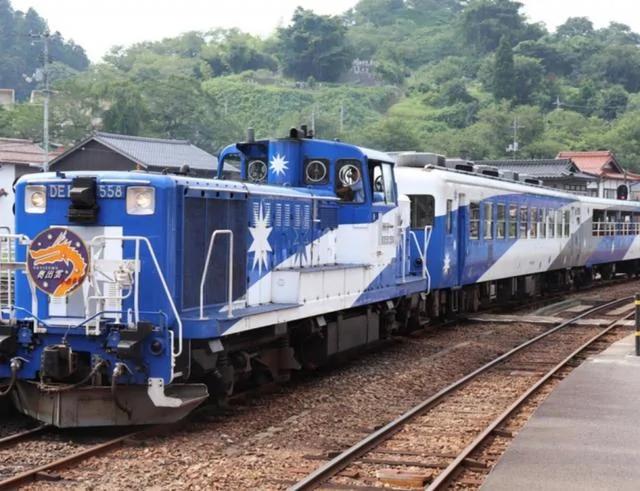 日本10大轨道列车 一场绝景震撼之旅!