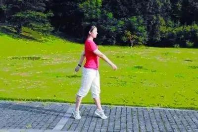 走路和不走路10年后的区别 原来每一步都是一味药