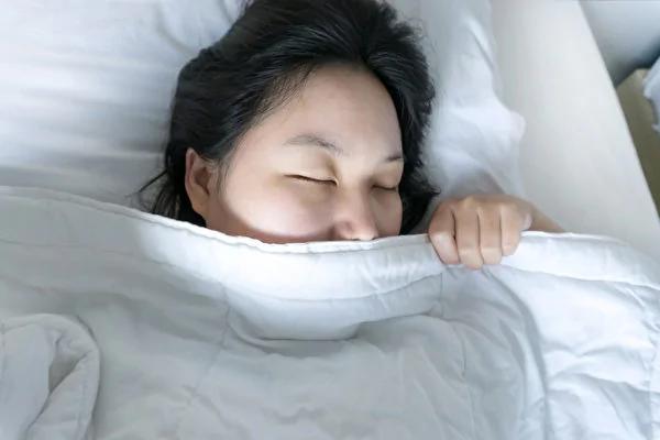 早上做一件事能帮你调整睡眠、改善忧郁