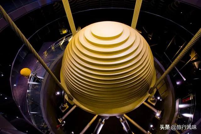 游客禁止登上台北101大楼顶层 林志颖却做到了?