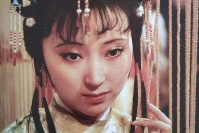林黛玉 贾宝玉和薛宝钗的名字趣谈!