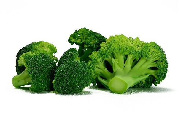 九种蔬菜最好不要生吃 煮熟更安全