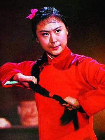 毛时代媒体镜头下的三类标准美女