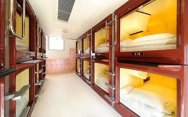 东京自由行 女性也能安心入住的高CP值胶囊旅馆!