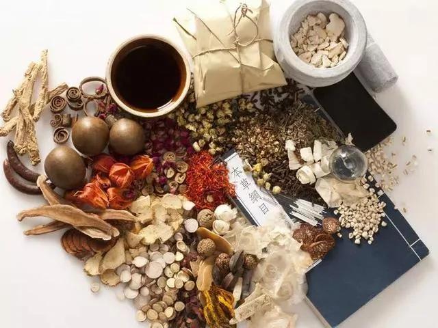 放冰箱坏得更快的14种食物 看完后都去清理自家的冰箱了