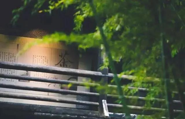 伤害这两种人 因果报应最大!