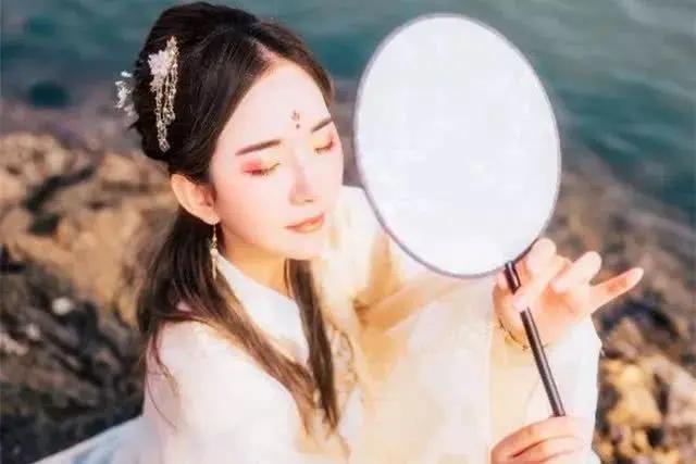 何为上品男人 何为上品女人?