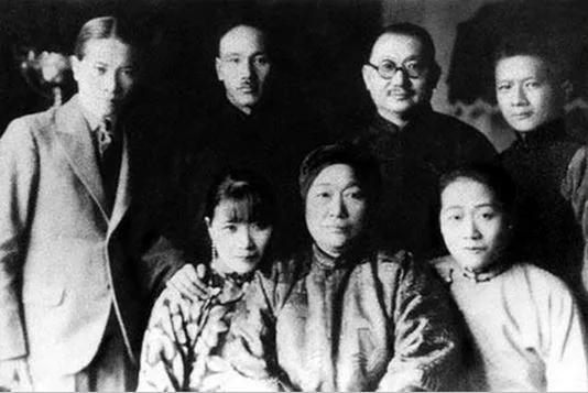 【老照片】四大家族系陈伯达杜撰抹黑 蒋宋孔陈原来如此清廉