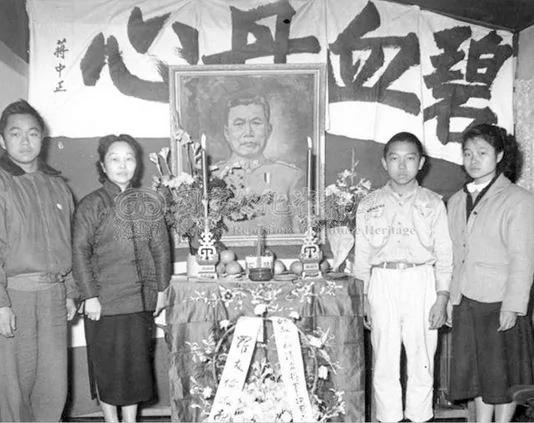 【老照片】头号共谍投共前的“诀别书” 70年前共军武力攻台全军覆没