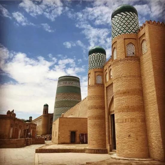 中亚最神秘国度免签了 去感受现实一千零一夜!