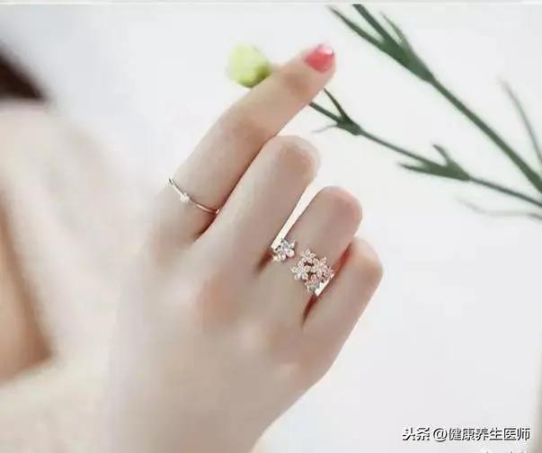 《手诊歌》图文并茂 十分简单好记 一上手就知道是什么病