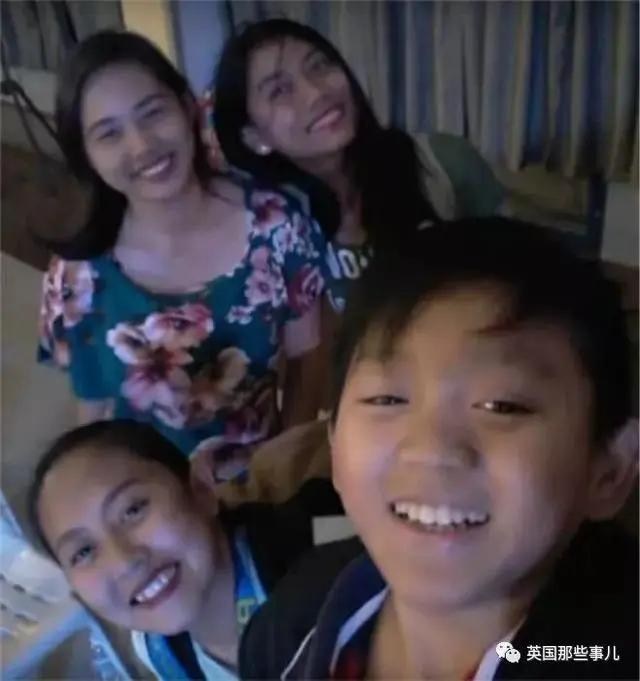 长得像个小学生 却已经是老师了?这"超级童颜"也太显嫩了