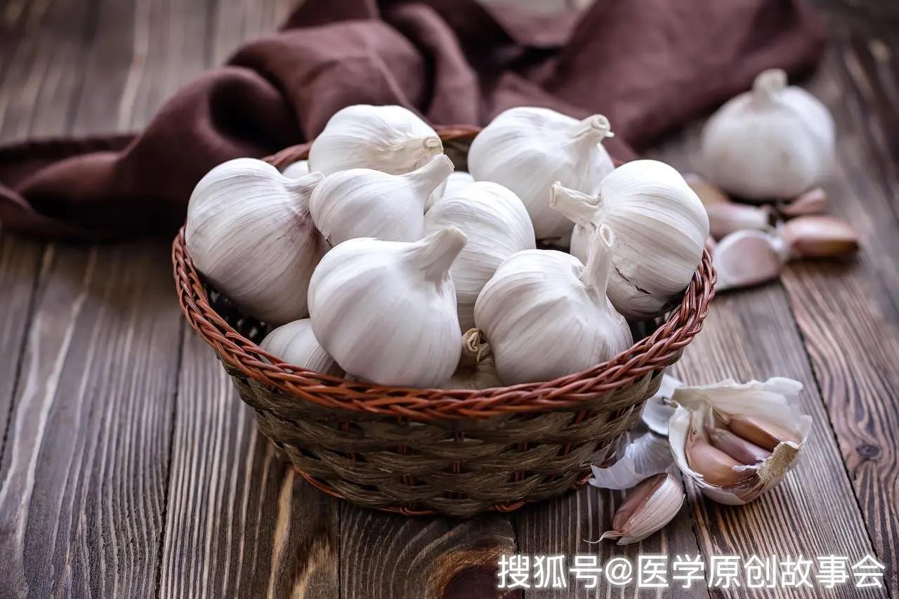长寿的四种食物找到了 大蒜排在第二位 排在首位的竟然是它