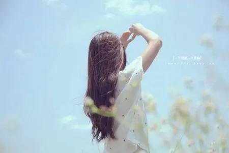 做人 笑着低头 是谦逊;懂得让步 是智慧!