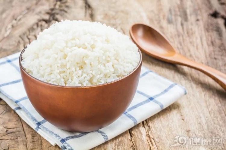 终于找到糖尿病的“元凶”了!医生:3种食物让血糖值飚高!
