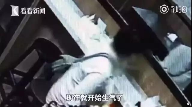 凌晨4点 超市里丑陋的一幕 出卖了无数国人的体面