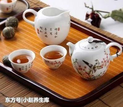 长寿的人 一般都有"三勤 四多" 做到其中一点 离长寿近一步