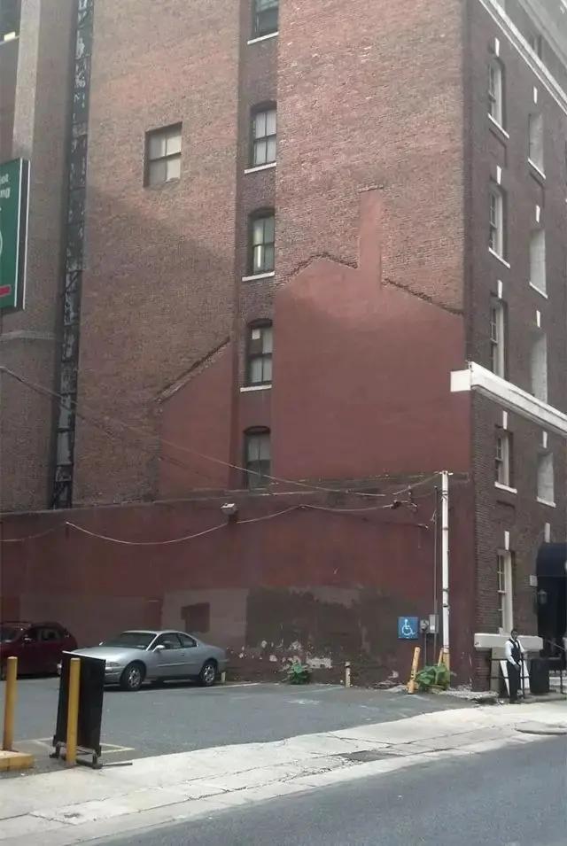 一组照片刷爆朋友圈:那些坚不可摧的 最后都敌不过时间