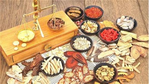 中药会伤肝肾不能长期吃?医师来解答!