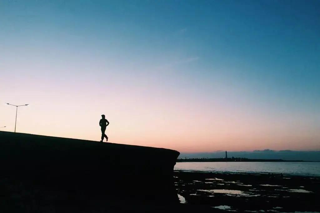 弱者报复 强者原谅 智者忽略