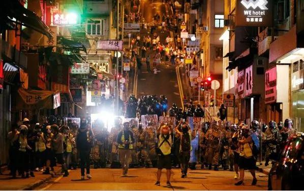 【老照片】反送中打脸朱镕基 港人抗争促中共国歌成禁歌