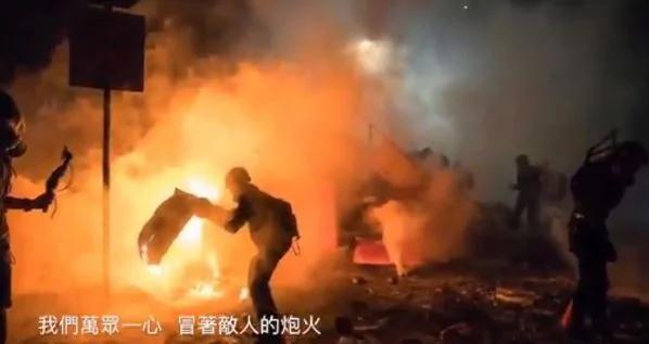 【老照片】反送中打脸朱镕基 港人抗争促中共国歌成禁歌