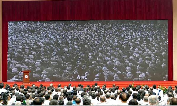 【老照片】中国首家麦当劳开业破世界纪录 当年万元户如今都成穷人
