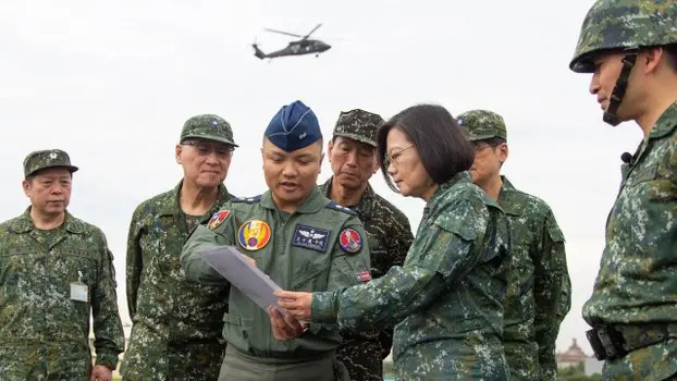 2019年5月28日，蔡英文视察汉光演习。（台湾军闻社提供）