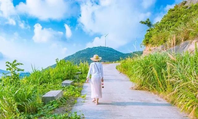 自由行和跟团游哪个更省钱?