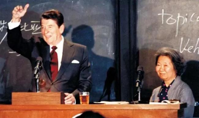 35年前里根复旦的演讲