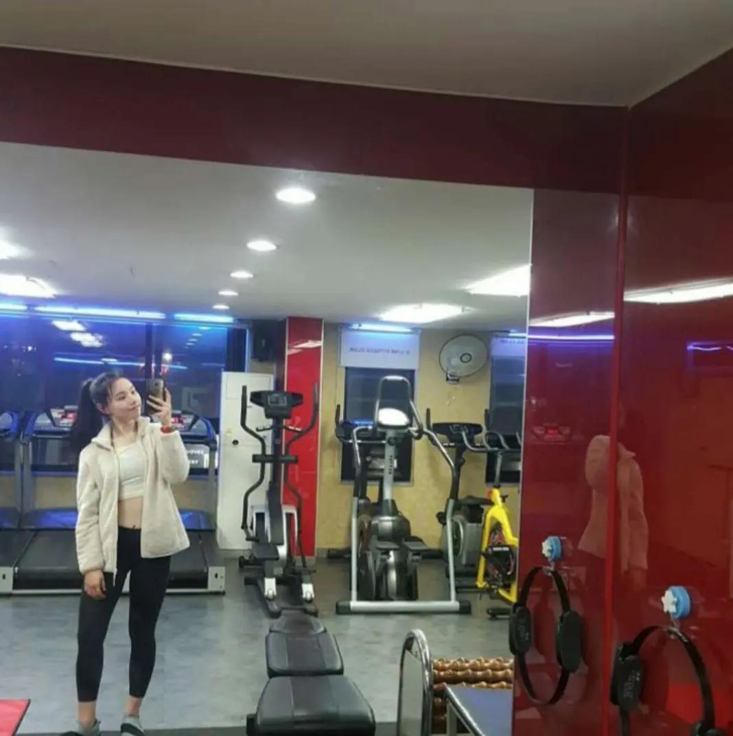 她被渣男劈腿后 狠心减掉半个自己 现「绝世美颜」让渣男疯狂求复合