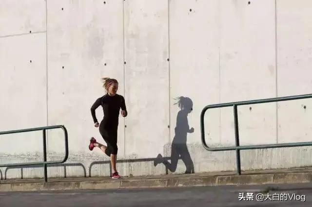 世界上没有什么是跑步不能解决的 如果有 那就再跑一会