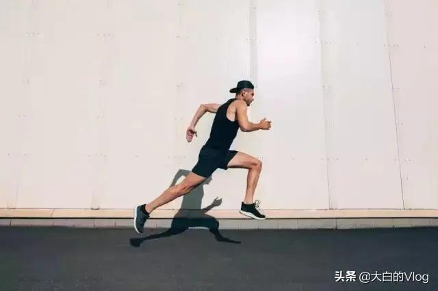 世界上没有什么是跑步不能解决的 如果有 那就再跑一会