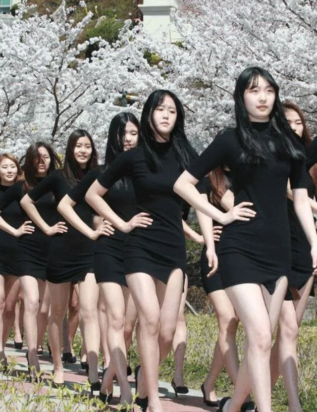 韩国从未整容的女孩，她们究竟长啥样？看看韩国天然学生就知道了