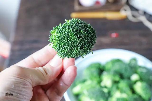 清水洗西蘭花 還不如不洗 學會3個小技巧 蟲卵臟物自動溜出來 3 20200304072214435