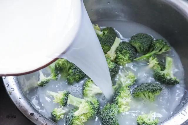 清水洗西蘭花 還不如不洗 學會3個小技巧 蟲卵臟物自動溜出來 4 20200304072215225
