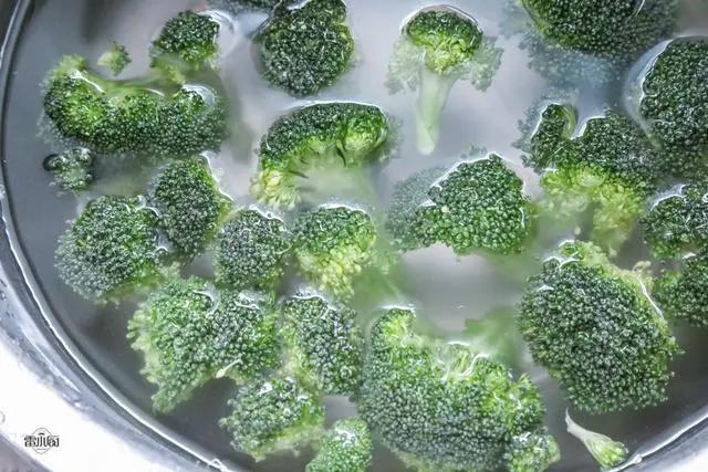 清水洗西蘭花 還不如不洗 學會3個小技巧 蟲卵臟物自動溜出來 9 20200304072217770
