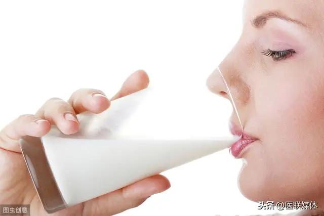 喝牛奶能預防肝癌？遠離肝癌 做這3件事才實在
