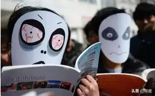 中国人“熬夜上瘾” 31.2%的人午夜不睡 为啥年轻人不爱睡觉?