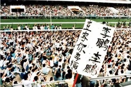 感动!香港百万人大游行首次出现在1989年