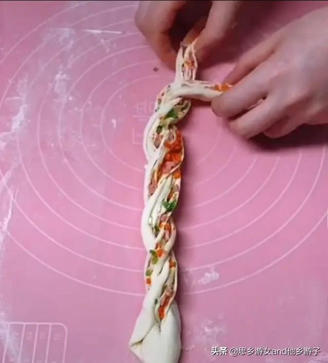創意花式花捲 面、肉、菜三合一 搭配一碗粥菜都免了 8 20200609101956231
