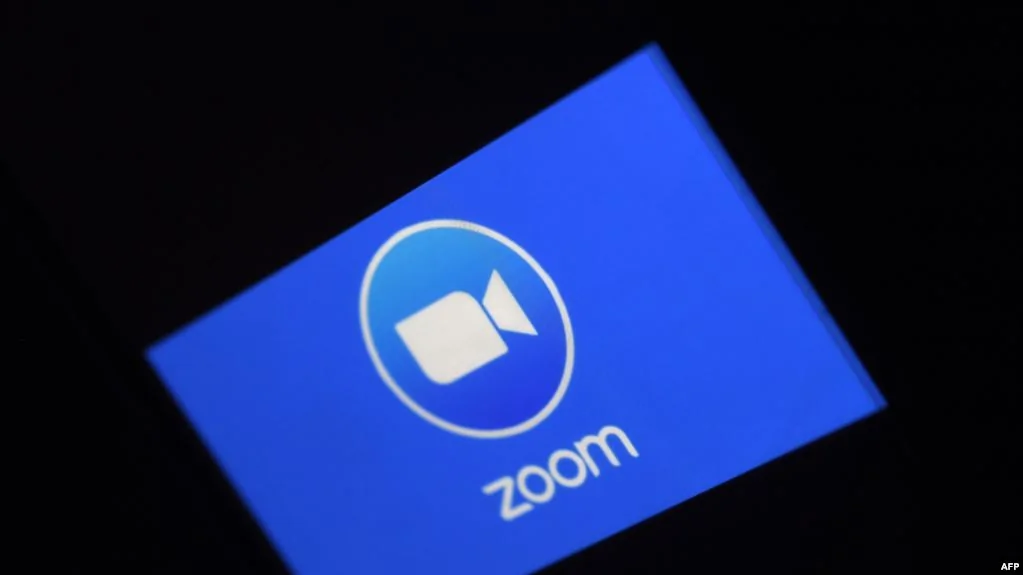 智慧型手機上的Zoom公司標誌（2020年3月30日）。